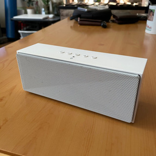 Amazon クラシック　Bluetooth スピーカー　白の画像