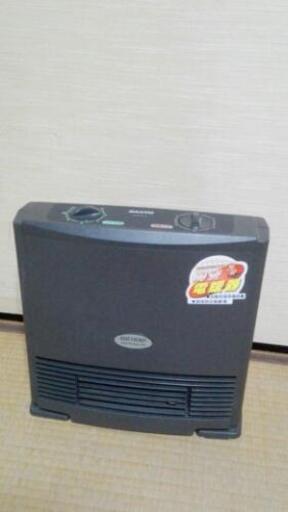 ・SANYO製電気ファンヒータ　1000円