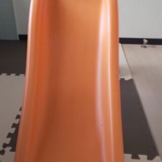 子供用滑り台。使用感あり
