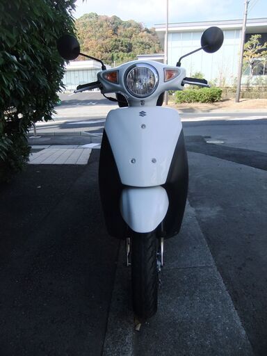 スズキ　レッツ　中古実動美車(令和3年7月まで自賠責付き)　リアBOX(純正GIVI)付き　前輪新品タイヤ　ナンバー登録書類有