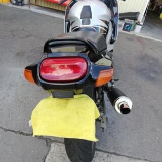 ZZR600車検長いタイヤバリ溝の画像