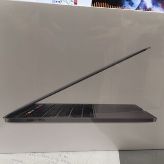 Macbook Pro 13 (2020モデル) 