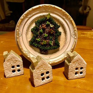 フレームツリー　多肉植物寄せ植え