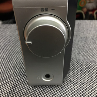 ソニーPLLシンセサイザーポータブルラジオの画像