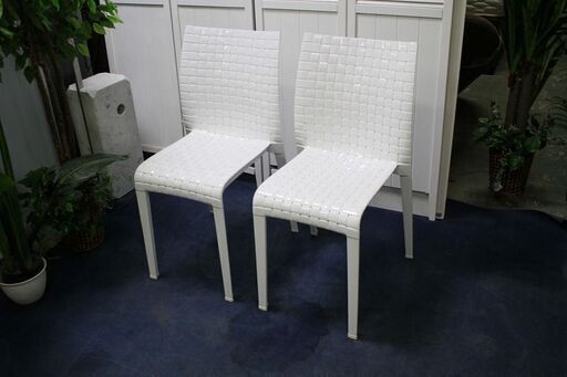 R2331) Kartell 中古 カルテル　AmiAmi アミアミ　ダイニングチェア　グロッシーホワイト　2脚セット 椅子 店頭取引大歓迎♪