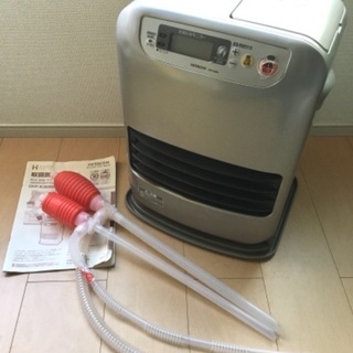 日立石油ファンヒーター　説明書、青色灯油缶、灯油ポンプ付