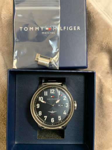 新品同様★ TOMMY HILFIGER 腕時計 ビッグファイス ★クリスマスプレゼントにも
