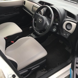 H24年式トヨタヴィッツF車検R3年8月の画像