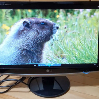 22インチ　液晶ディスプレイ　LG　W2252TQ