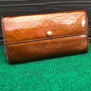 ルイヴィトン ヴェルニ 長財布