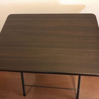 折り畳みテーブル中古。の画像