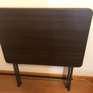 折り畳みテーブル中古。の画像