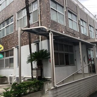 新川崎10分、鹿島田駅徒歩5分、使用用途相談可のビル3階部…
