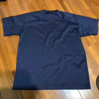 asics トレーニングシャツの画像
