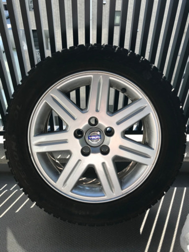 ボルボホイール&ピレリスタッドレスタイヤセット