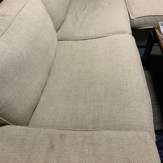 4人掛けソファです！11/21に引き取りに来れる方！