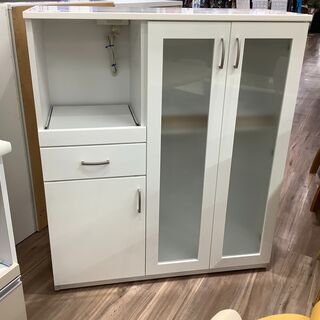 ３枚扉で収納性抜群！ニトリのキッチンカウンターです。