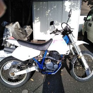 スズキオフロードバイクⅮＲ　SJ44A250CCの画像