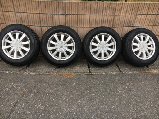 スタッドレスタイヤ205/65R16 95T