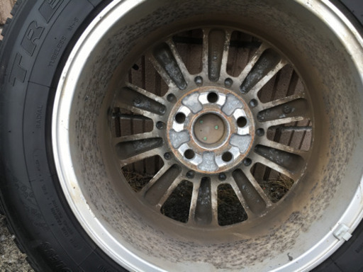 スタッドレスタイヤ205/65R16 95T