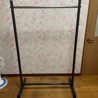 ハンガーラック 大 譲ります