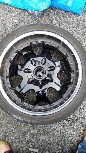 アメ車 ナビゲーターpcd135 139.6 6h 6穴 アルミホイール4本オマケタイヤ付 ブラックメッキクロムコンビ305/35r24