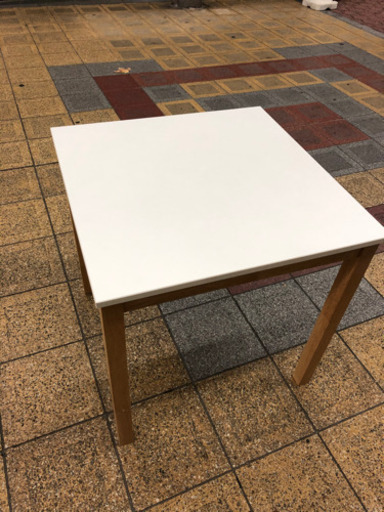 IKEA 椅子二つ