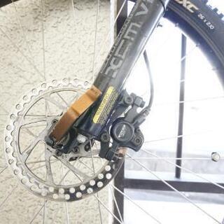 GT avaranch 3.0 赤白の画像
