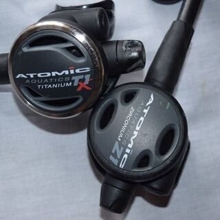 ATOMIC　Titanium T1Xのレギュレーターセットの画像