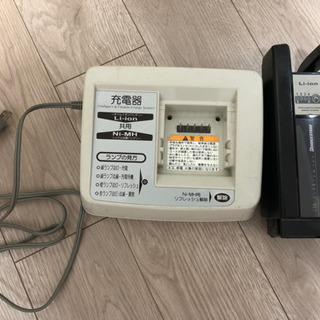 ヤマハ電動自転車充電器と充電池