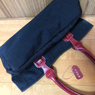 ARERA トートバックの画像