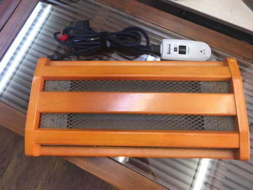 ハロゲンフットヒーター