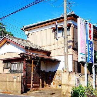 駅徒歩13分★国道沿いの中古戸建です