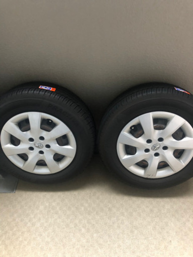 トヨタ純正鉄チンカバー付き4本