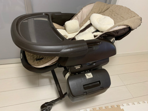 受け渡し者決定！※配達可能※コンビ　ネムリラ★ハイローチェア【電動】