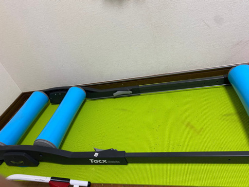【初心者でも乗りやすい】Tacx galaxia 3本ローラー