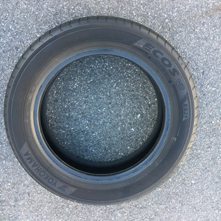 ヨコハマ　エコス　155/65R14  タイヤ1本です。
