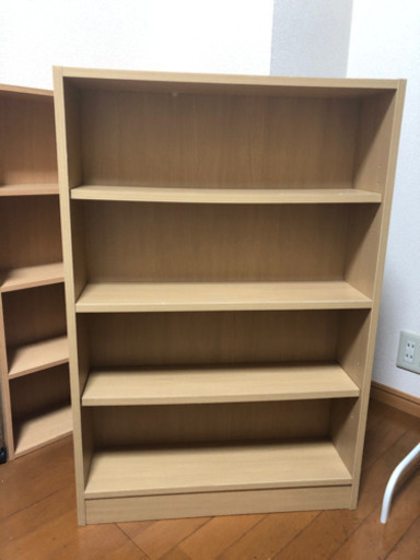本棚　4段  コミック等