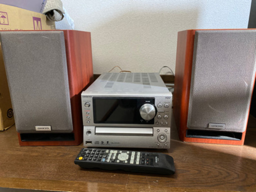 【取引中】ONKYO CD/HDDチューナーアンプシステム BR-NX10A