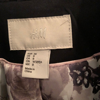 ■お渡し完了■H & M  レディース ジャケットの画像