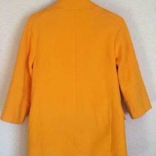 ZARA チェスターコート　イエローの画像