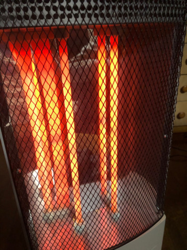 電気ストーブ　電気ヒーター