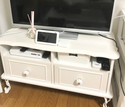 猫脚テレビ台