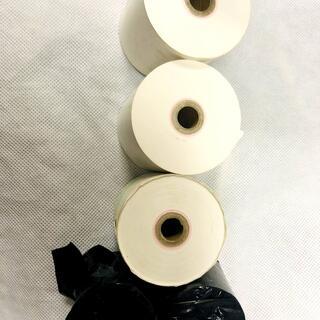 感熱紙レジロール紙 58mm 外径60mmのを４つ と径が小さいの２つの画像