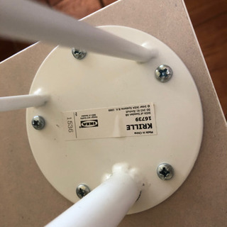 IKEAのテーブル デスク 要組み立ての画像