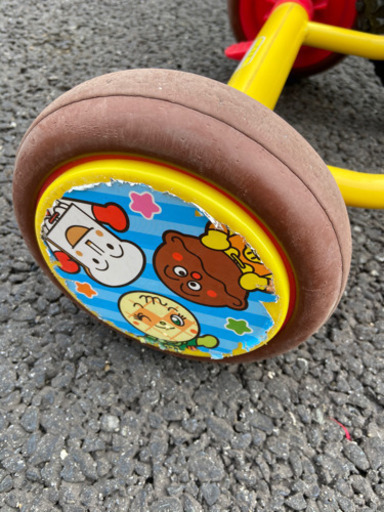 値下げしました。それいけアンパンマン！ブザー付きお出かけ三輪車