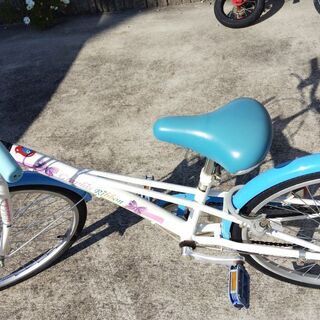 【子供用　女子用　自転車22インチ（使用頻度少）】の画像