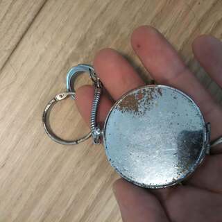 （取引中）方位磁針付きのキーホルダーの画像