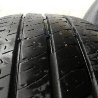 【値下げ】ハイエース(200系)純正タイヤサイズ　ミシュラン　アジリス　195/80R15LT 107/105R　４本の画像