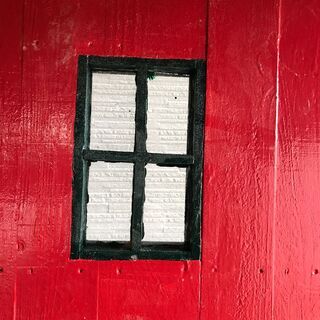 寸法間違えて作ったガレージの重い木のドアのオランダの納屋風の画像